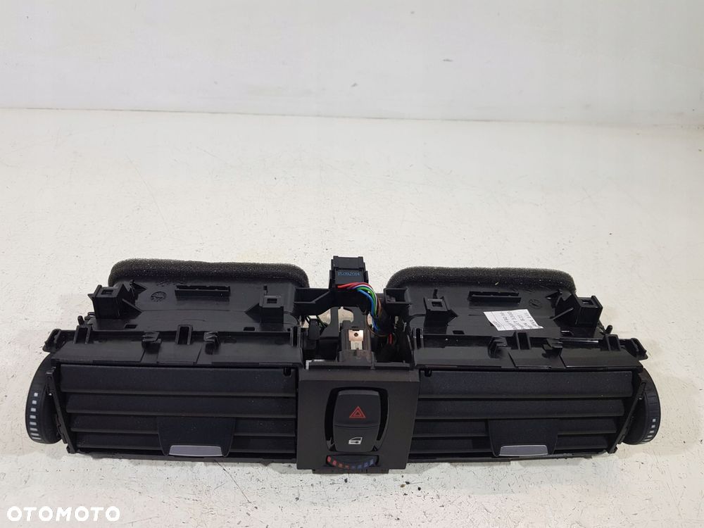 kratka nawiewu środkowa 9218552 bmw f30 f34 f10 eur 3.0d - 2