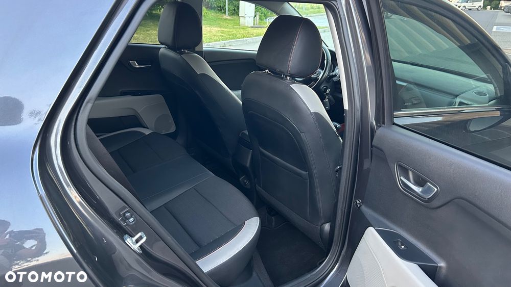 Kia Stonic 1.0 T-GDI DCT OPF Platinum Edition - 27