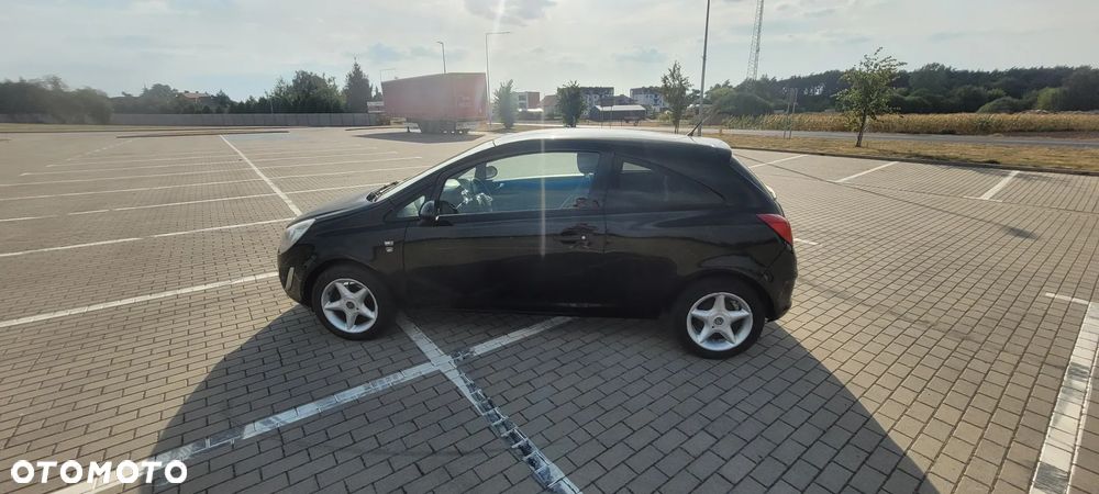 Opel Corsa 1.3 CDTI DPF EcoFLEX Satellite - 2