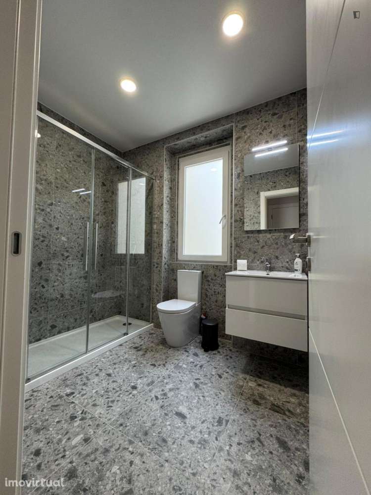 Quarto - localizado em Arroios Lisbon - Grande imagem: 5/11
