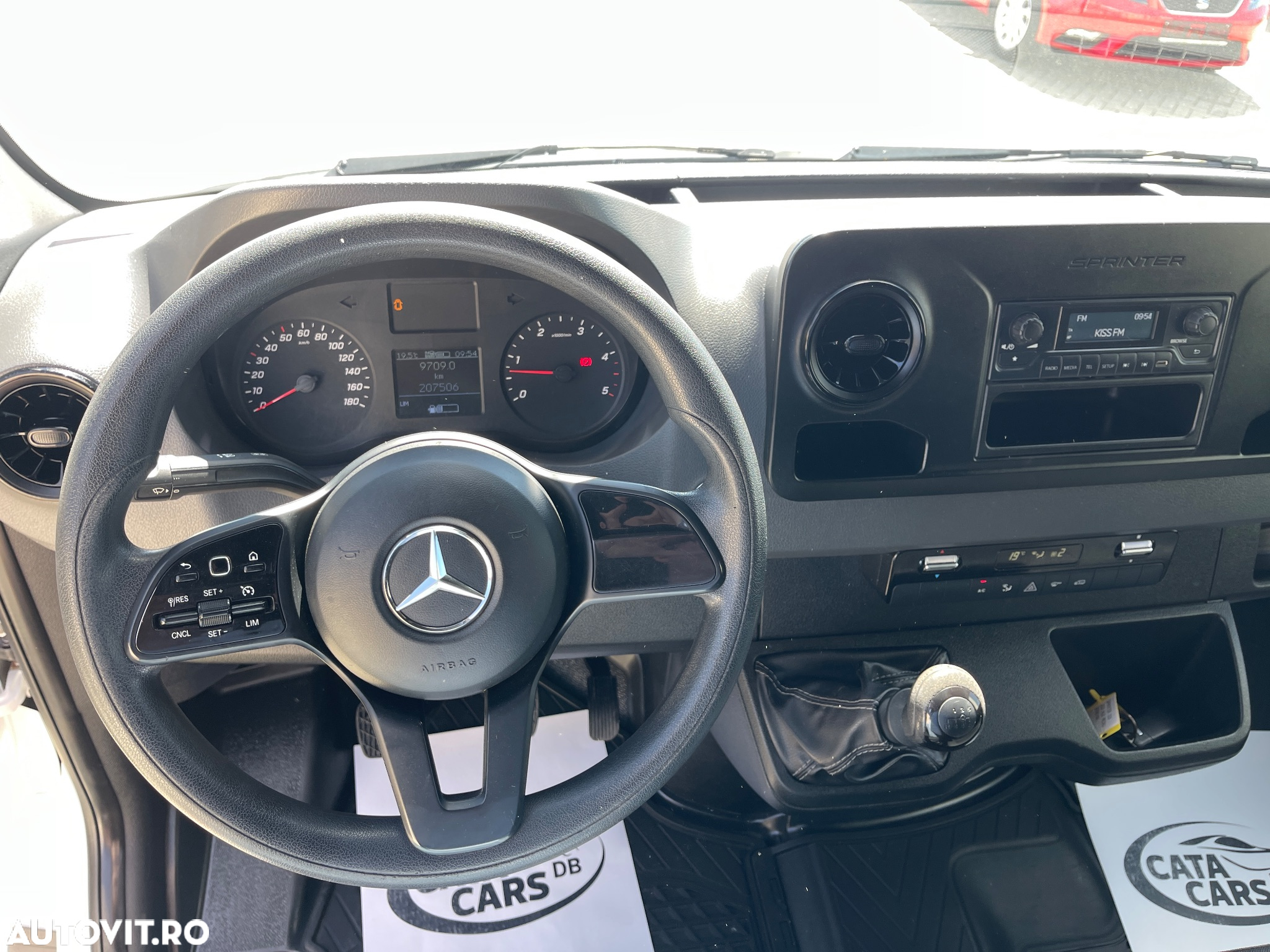 Mercedes-Benz Sprinter 319 3.0CDI V6 MEDIU 2CULISANTE - 28