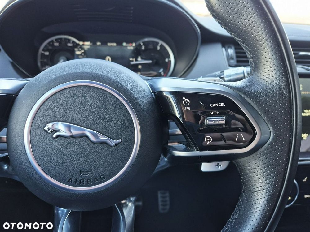 Jaguar E-Pace - 29