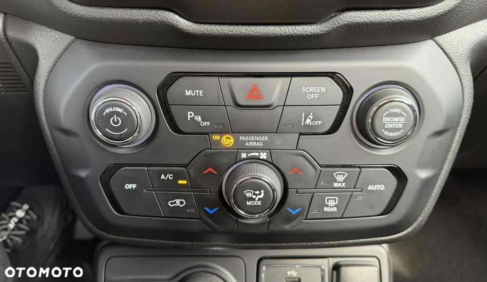 Jeep Renegade 1.3 T-GDI 4xe Automatik Limited - 27