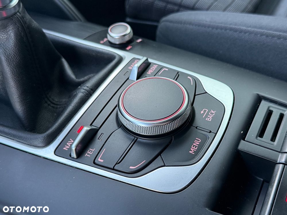 Audi A3 Sportback 1.4 TFSI Ambition - 27