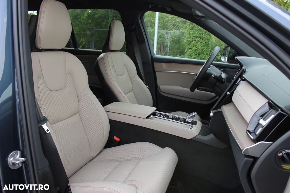 Volvo XC 90 Recharge T8 AWD Plus Dark - 11