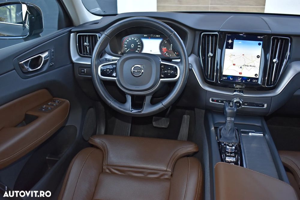 Volvo XC 60 D5 AWD Geartronic Inscription - 12