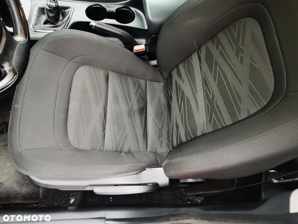 Kia Ceed Cee'd 1.6 GDI M - 15