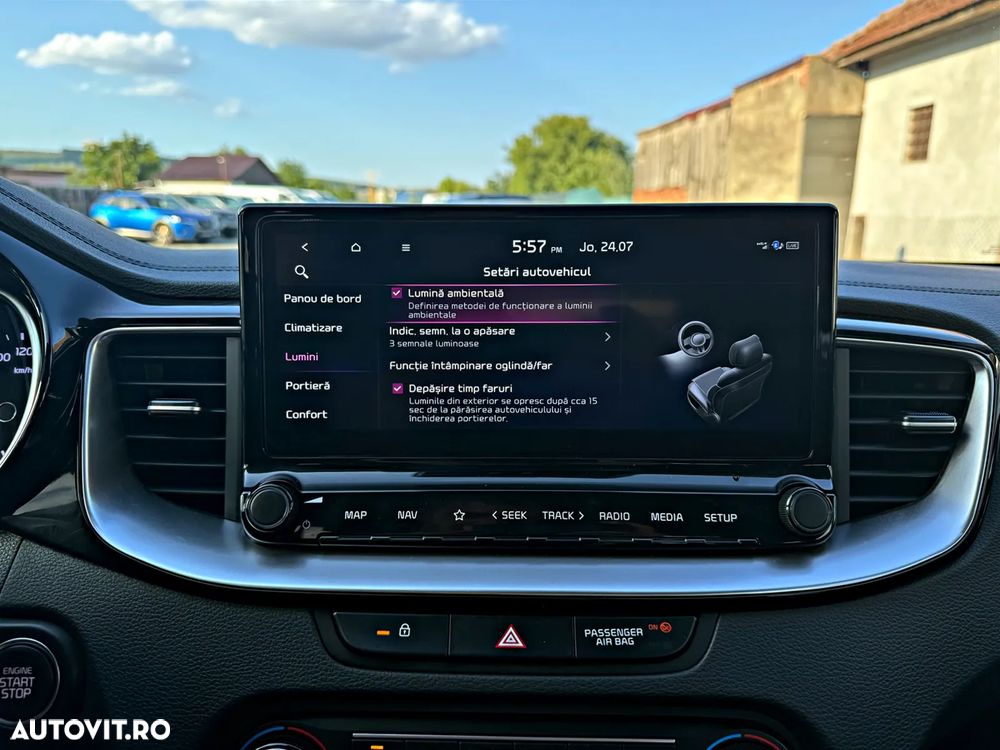 Kia Ceed - 28