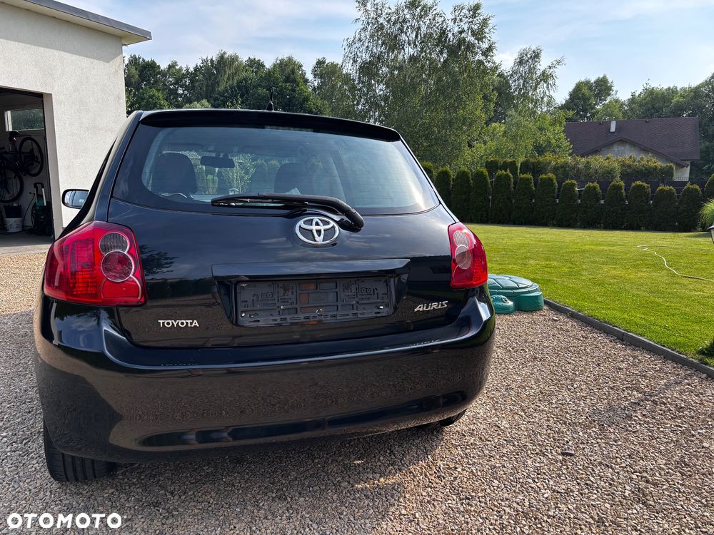 Toyota Auris 1.6 Executive - 8