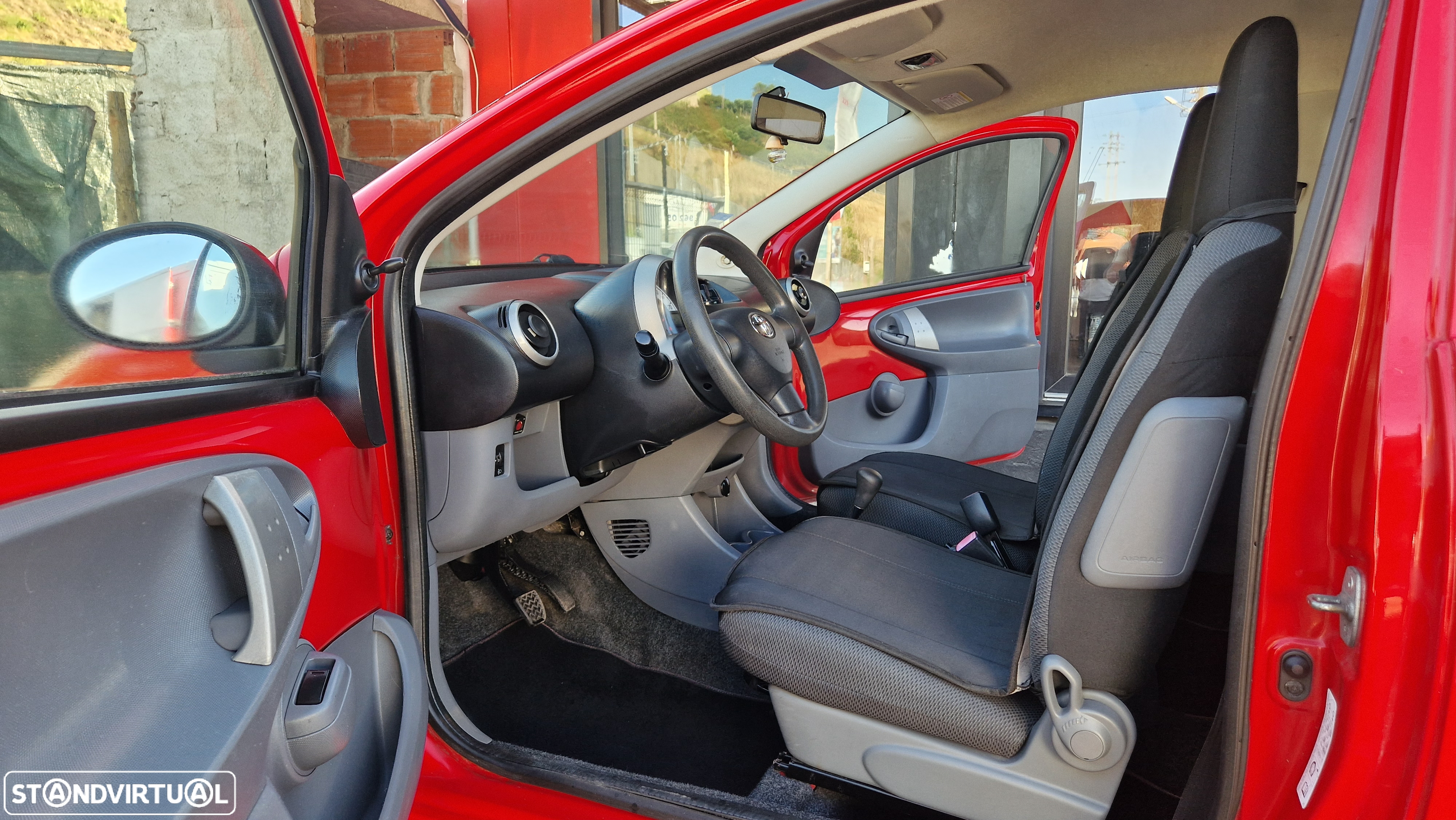 Toyota Aygo 1.0 + MMT VSC - 13