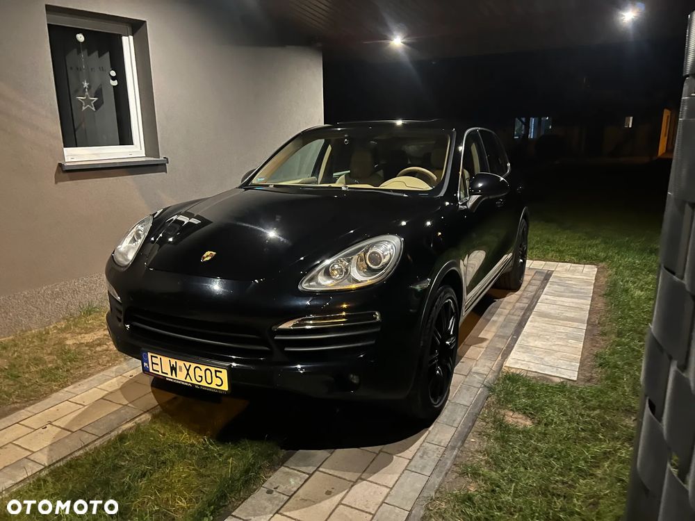Porsche Cayenne S - 1