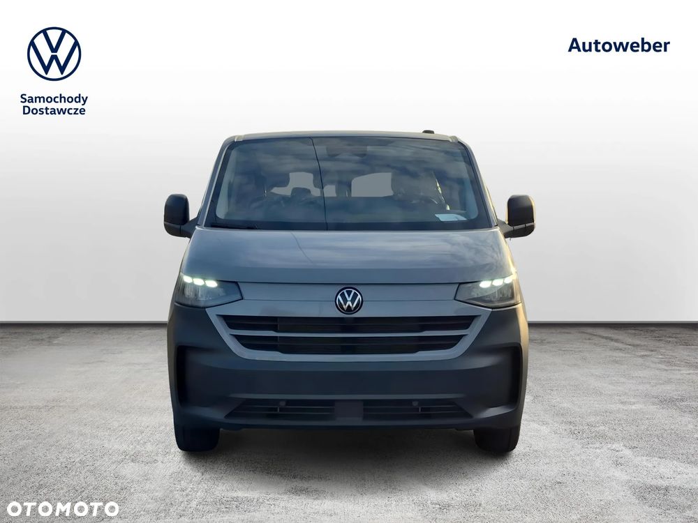 Volkswagen Caravelle - 8