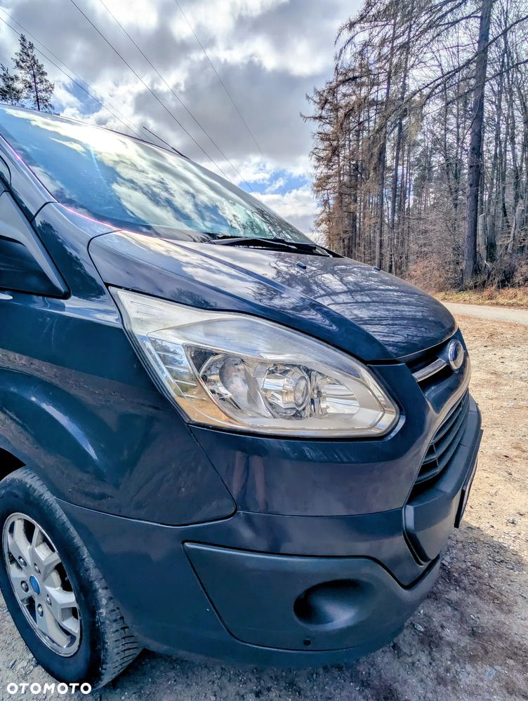Ford Tourneo Custom - 2