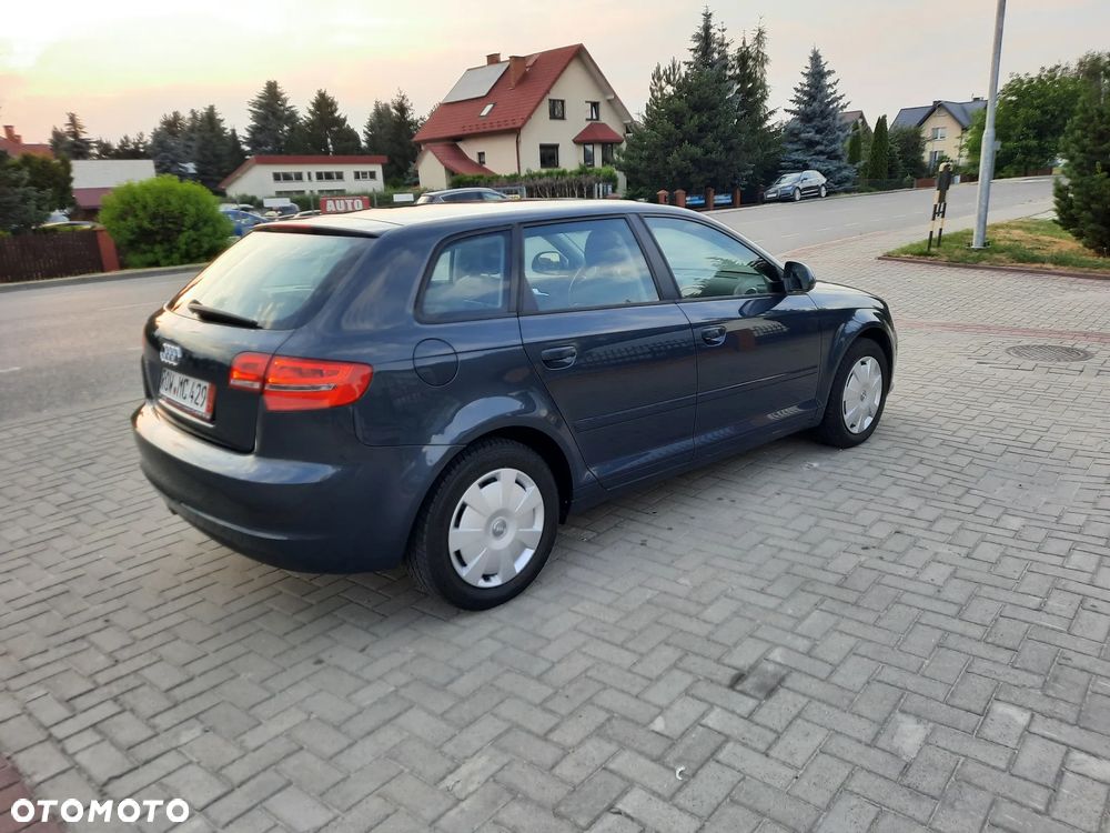 Audi A3 Sportback - 13