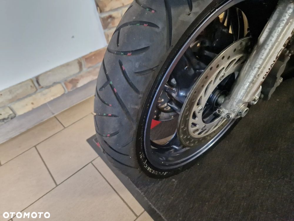 Honda CBR - 25