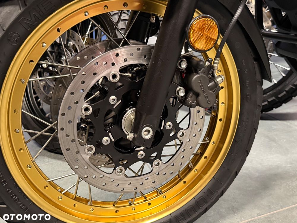 Suzuki V-STROM - 36