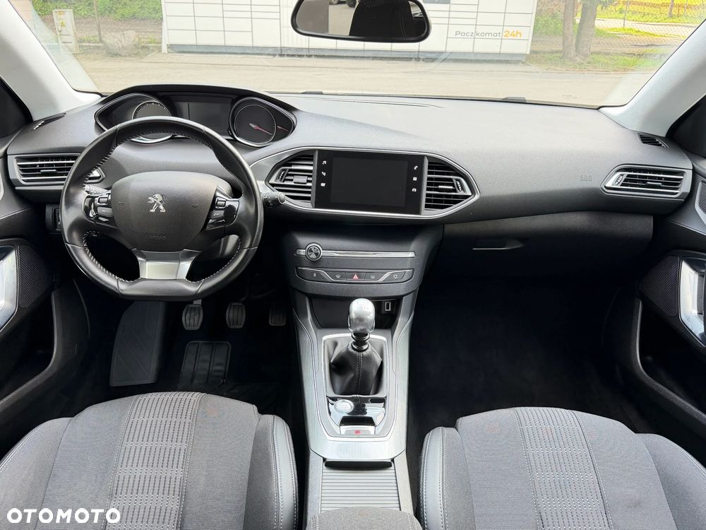 Peugeot 308 1.2 PureTech Allure S&S - 29