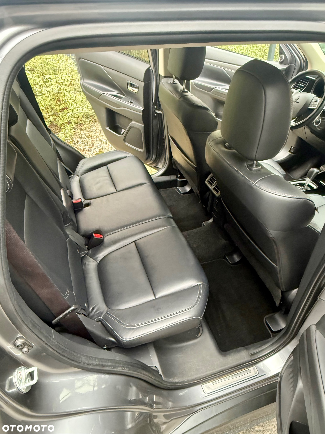 Mitsubishi Outlander - 15