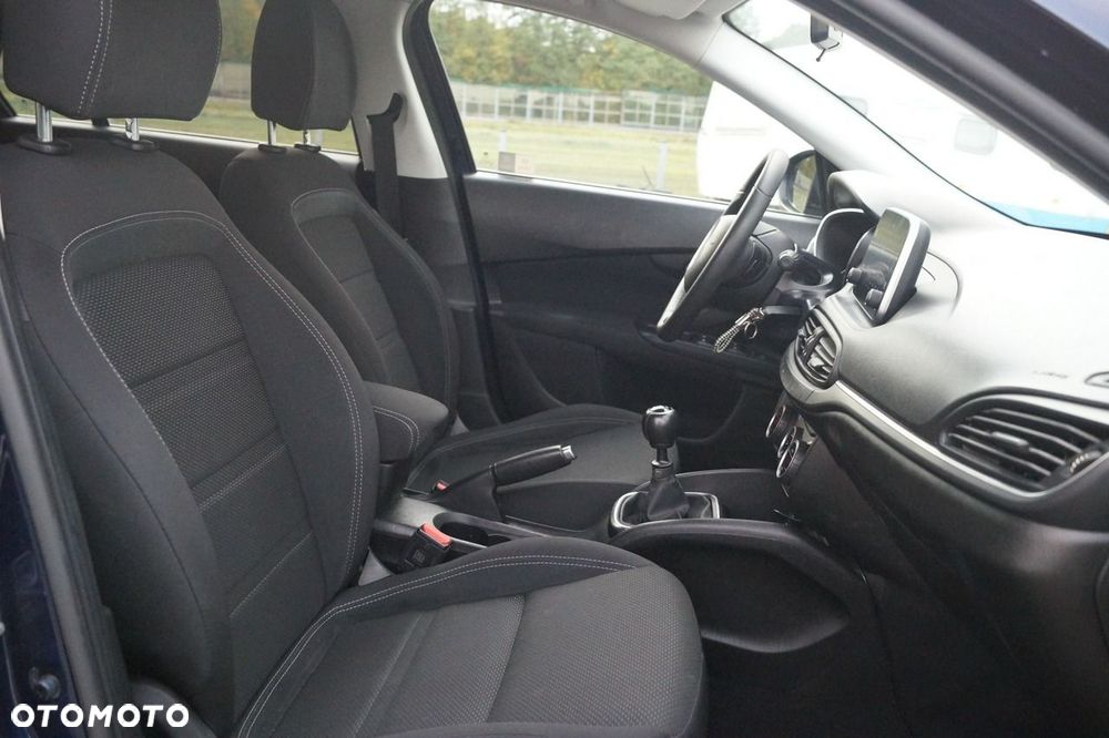 Fiat Tipo - 18