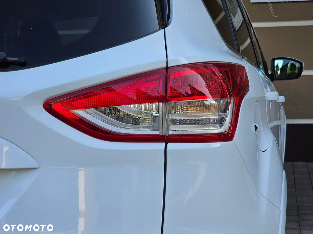 Ford Kuga 2.0 TDCi 2x4 ST-Line - 35