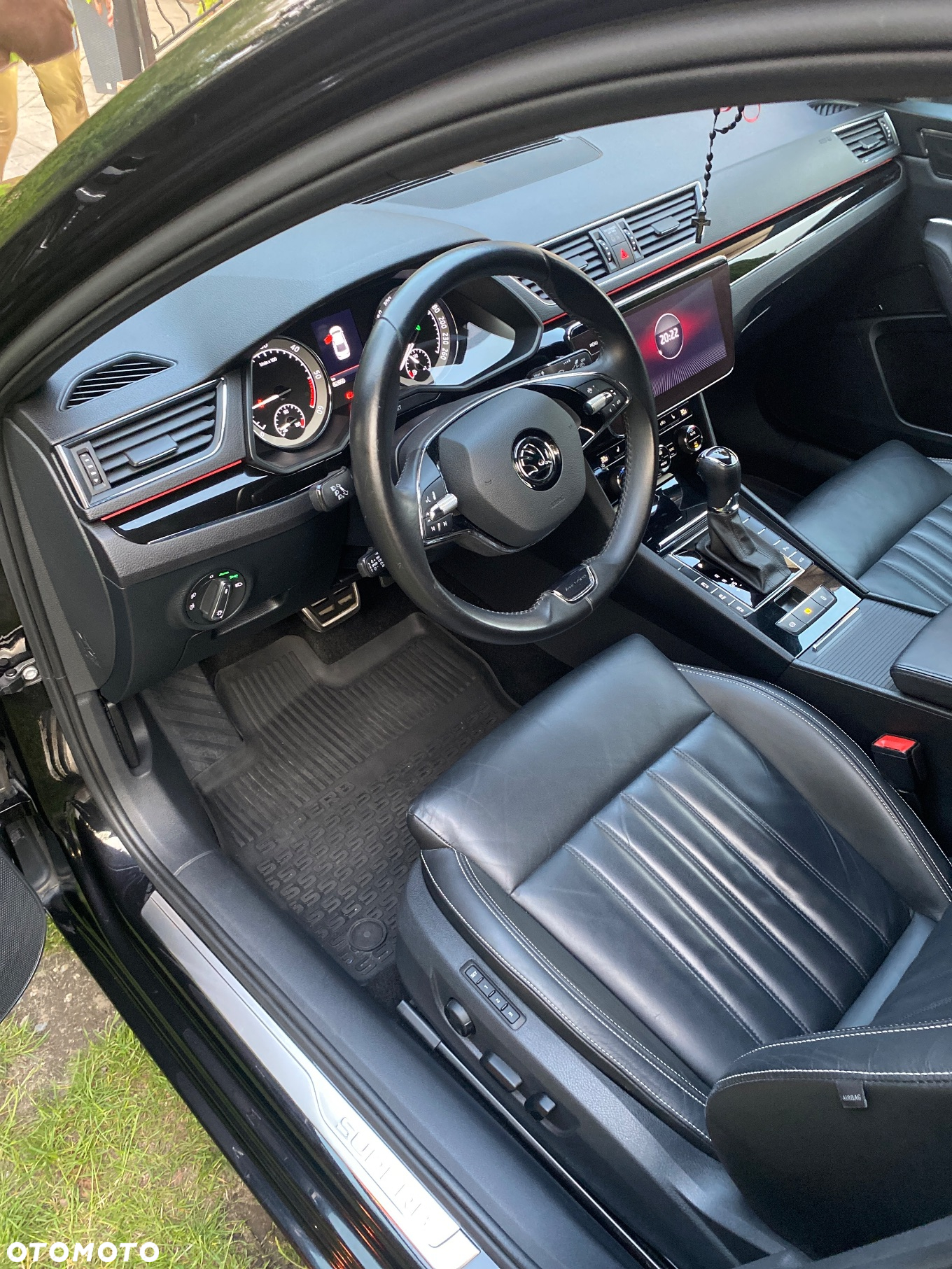 Skoda Superb 2.0 TDI SCR L&K DSG - 11