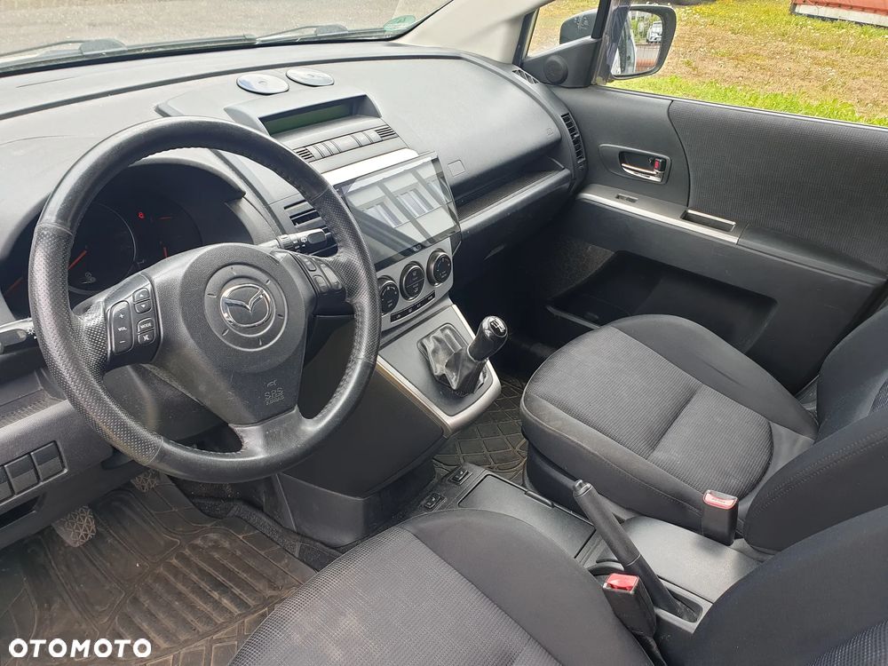 Mazda 5 - 11