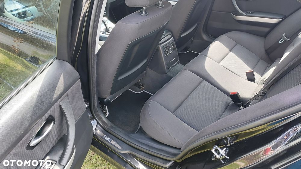 BMW Seria 3 318d DPF Edition Exclusive - 10