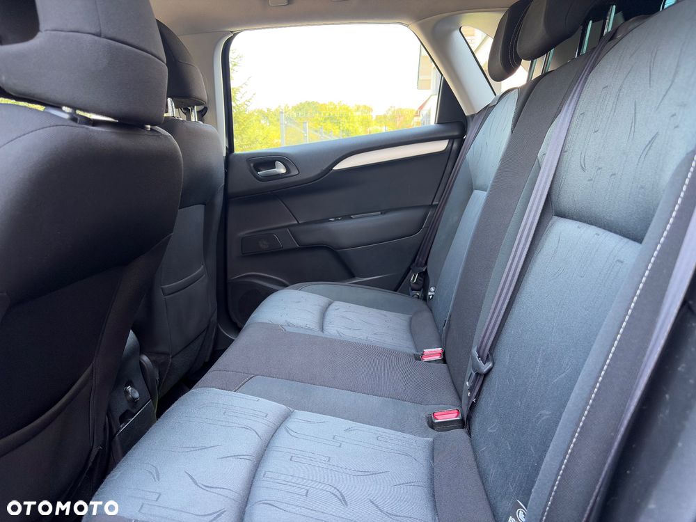 Citroën C4 e-HDi 115 ETG6 Exclusive - 35