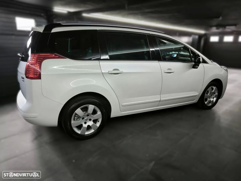Peugeot 5008 1.6 E-HDi 5L Allure 2-Tronic - 16