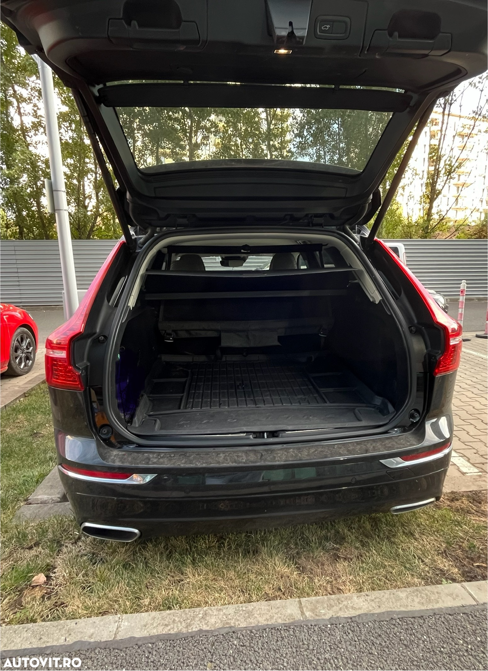 Volvo XC 60 B4 MHEV AWD Inscription - 18