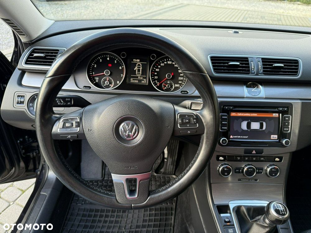 Volkswagen Passat 1.8 TSI Comfortline - 11