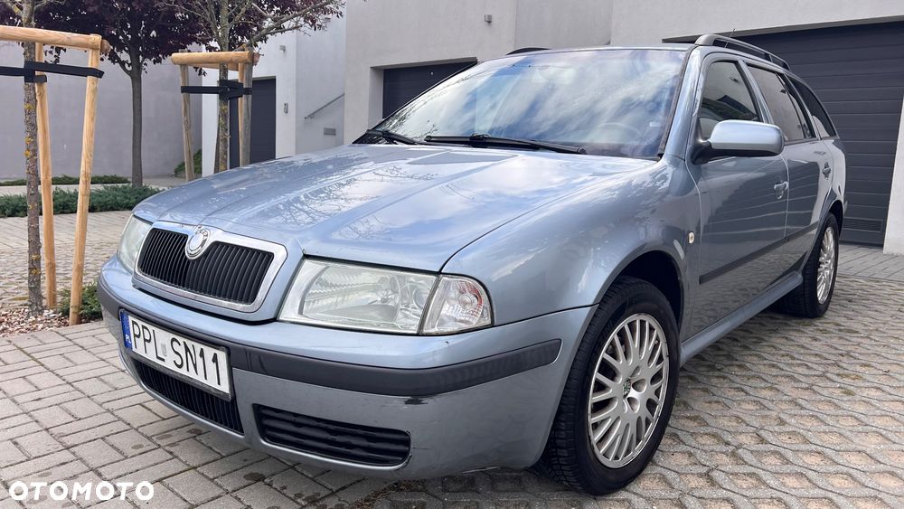 Skoda Octavia 2.0 Combi Elegance - 1