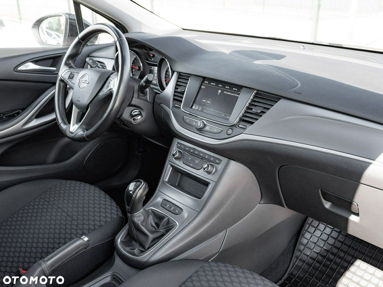 Opel Astra V 1.2 T Edition S&S - 35