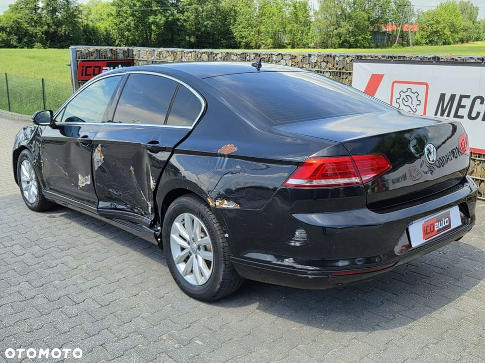 Volkswagen Passat - 5