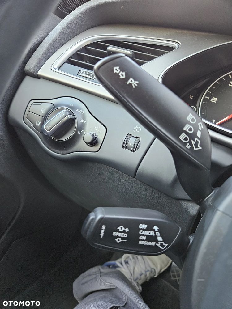 Audi A4 Avant 2.0 TDI DPF Ambiente - 8