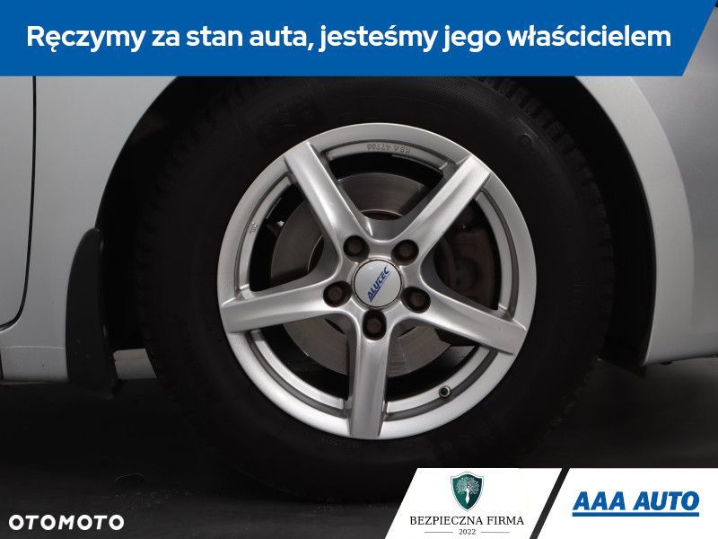 Kia Ceed - 16
