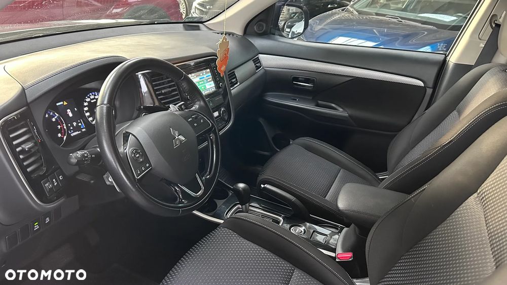 Mitsubishi Outlander 2.0 Intense Comfort 4WD CVT - 10