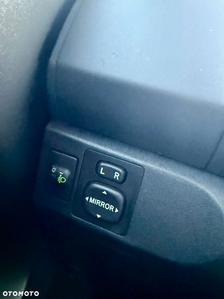 Toyota Yaris 1.0 Terra A/C - 10