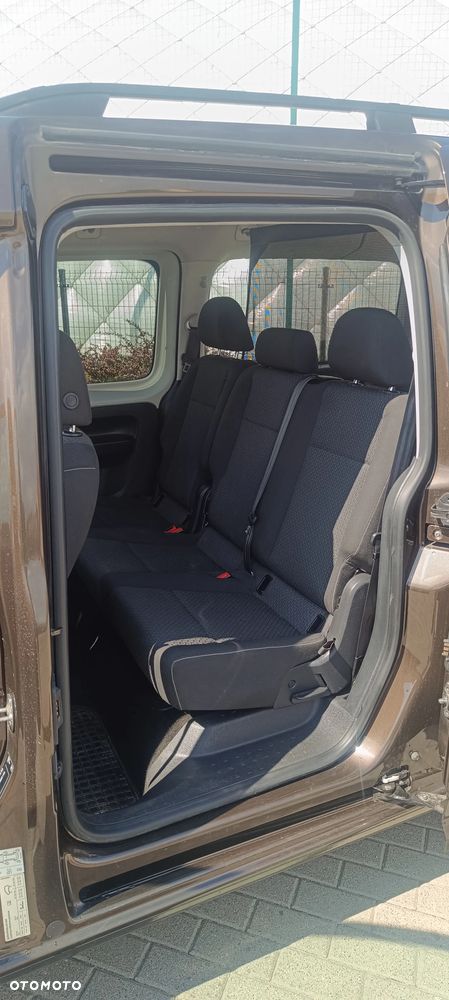Volkswagen Caddy Maxi 2.0 TDI Highline - 33