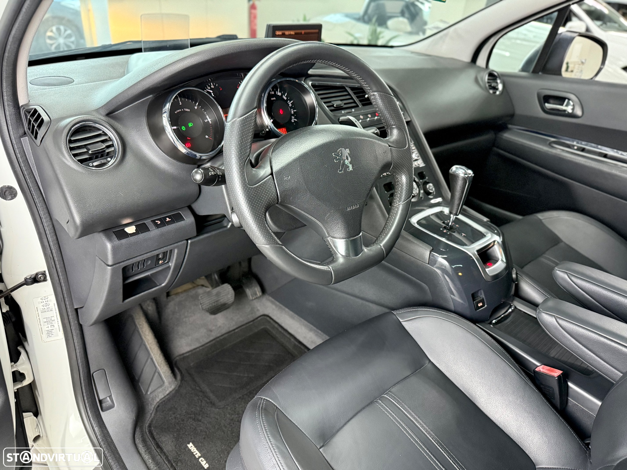 Peugeot 5008 1.6 E-HDi 7L Allure 2-Tronic - 13