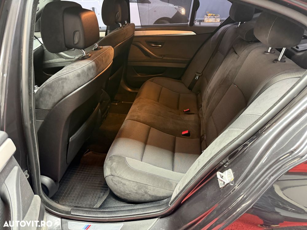 BMW Seria 5 520d Sport-Aut. - 12