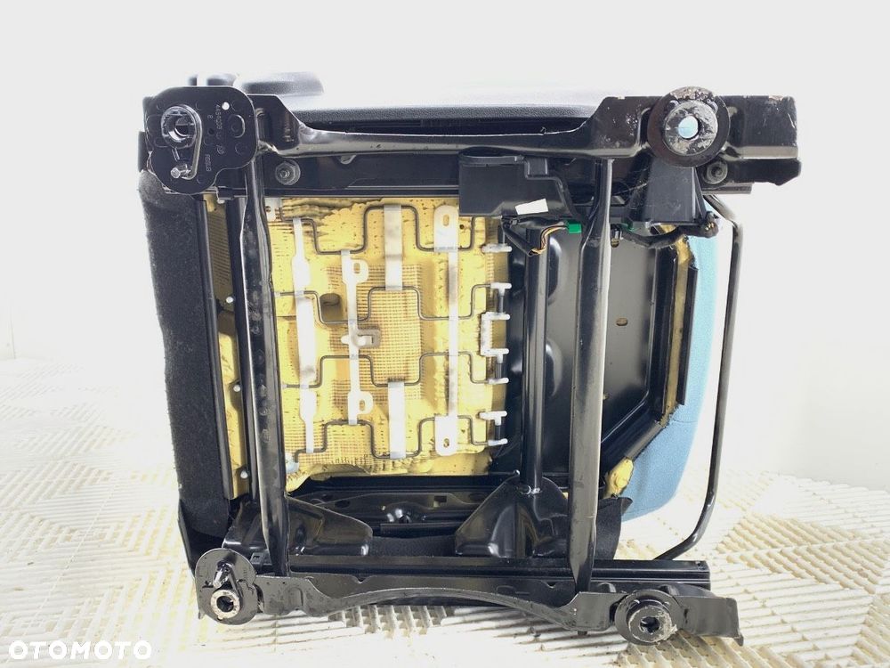 FOTEL PRAWY PRZÓD  CITROEN BERLINGO MULTISPACE (B9) 2008 - 2022 1.6 HDi 90 68 kW [92 KM] olej - 8