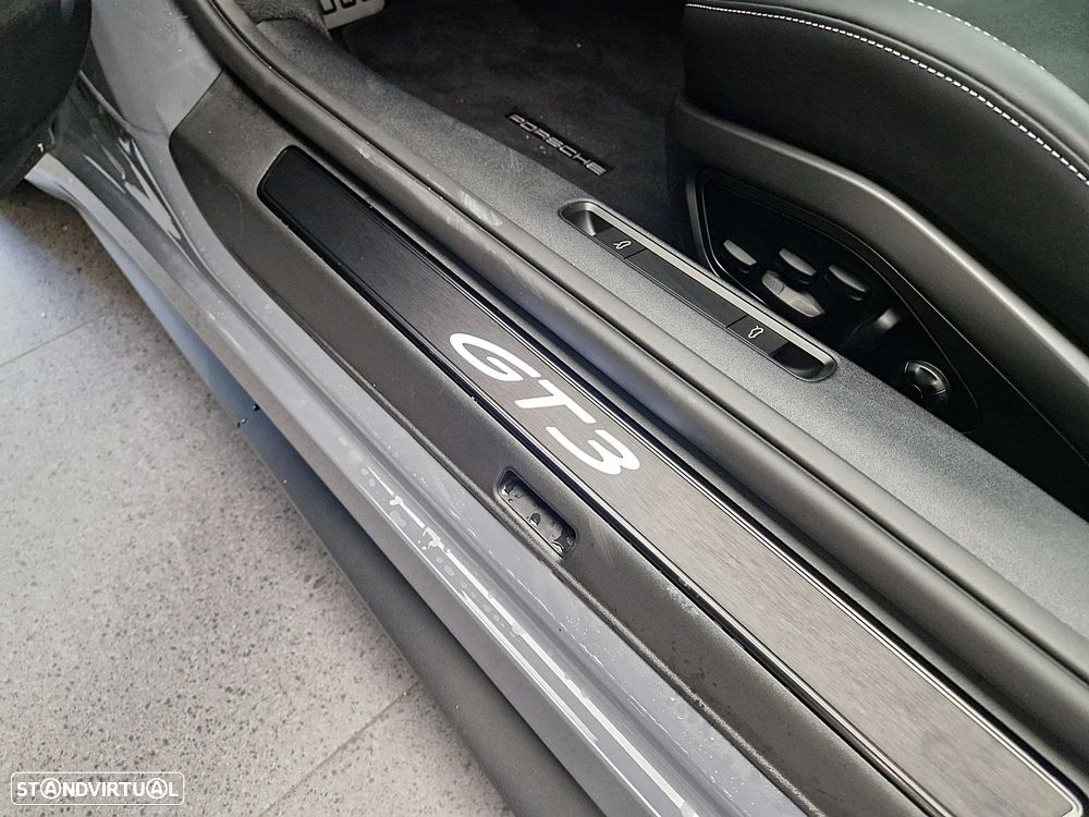 Porsche 911 (992) GT3 PDK - 22