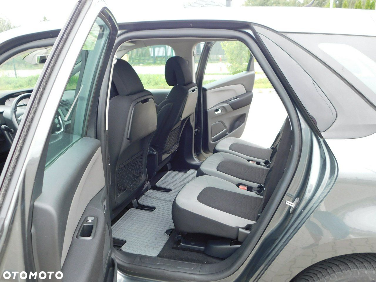 Citroën C4 Picasso - 12