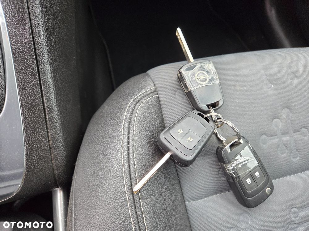 Opel Meriva 1.4 T Cosmo - 14