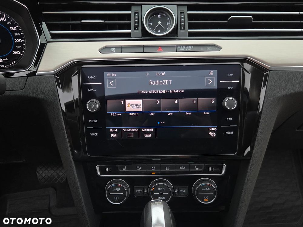 Volkswagen Passat 1.8 TSI (BlueMotion Technology) DSG Highline - 36
