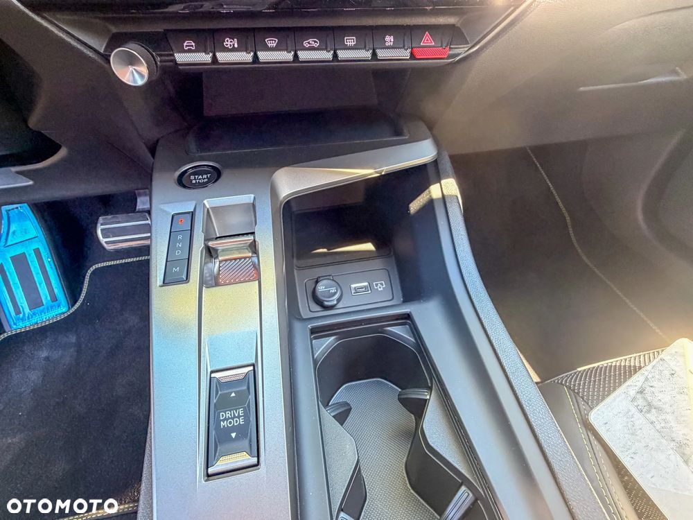 Peugeot 308 Hybrid 136e-DSC6 GT - 24
