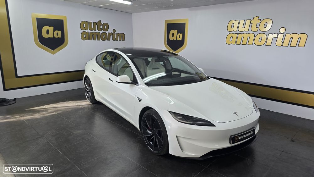 Tesla Model 3 Performance Tração Integral - 3