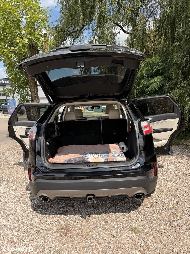 Ford Edge - 2