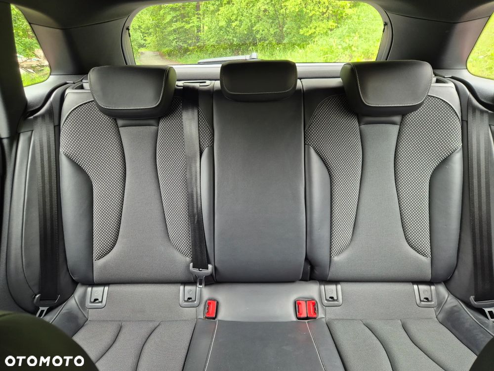 Audi A3 Sportback 1.8 TFSI quattro S tronic S line Sportpaket - 18